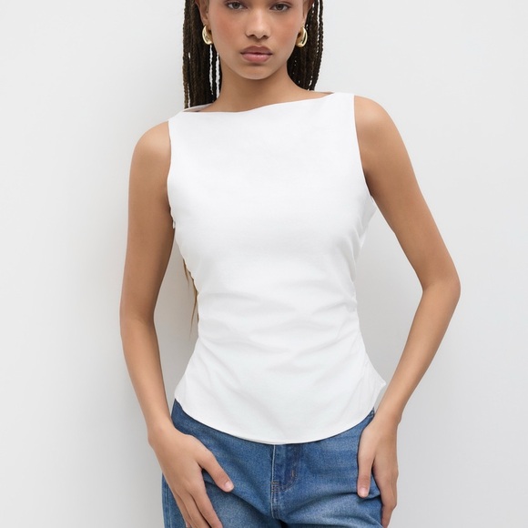 Cider White Fitted Sleeveless Tank Top - Picture 1 of 4